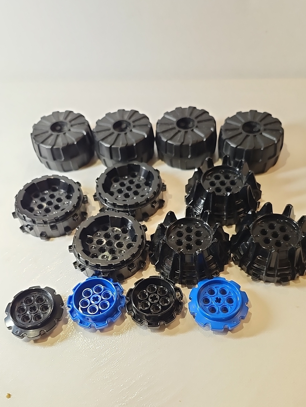 Lego Part Hard Plastic Wheels Set Of 14 64711.64712.57519.2515